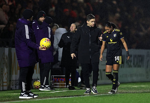 Khám phá tỷ lệ bóng đá hôm nay với phân tích bóng đá số độc đáo cho người hâm mộ